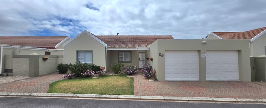 3 Bedroom Property for Sale in Franskraal Western Cape